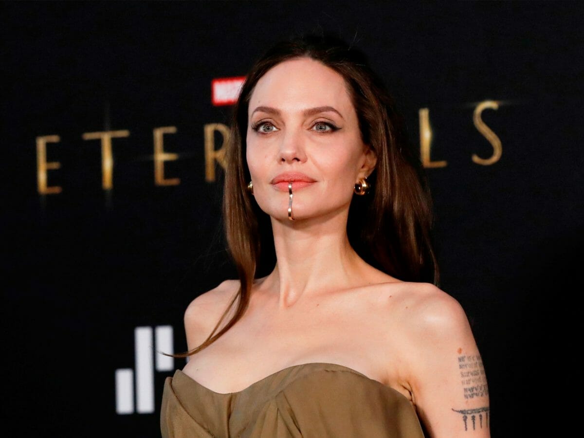 Анджелина Джоли выразила поддержку народу Украины