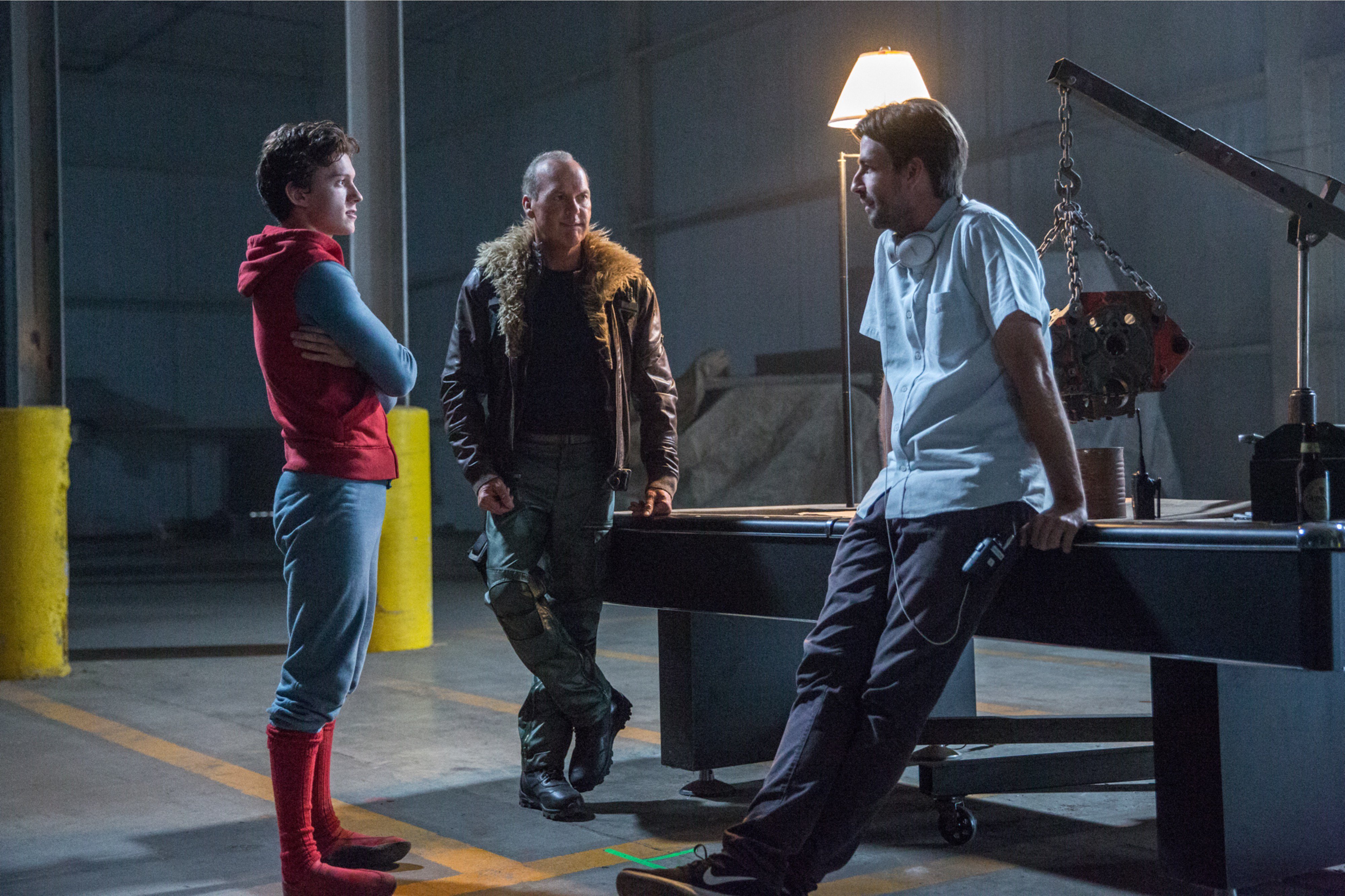 Майкл Китон вернётся к роли Стервятника в «Человеке-пауке».
 