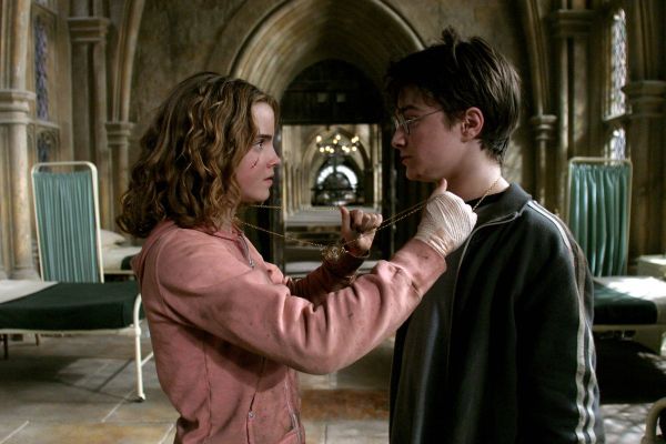 Гарри Поттер и 10 странных фанатских теорий, в которые хочется верить
