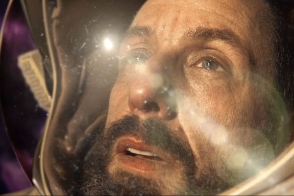 Рецензия на фильм «Астронавт» — космическую драму с Адамом Сэндлером