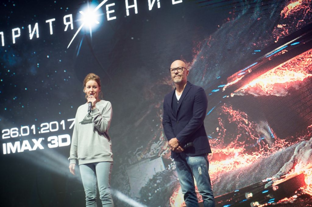 Федор Бондарчук и Ирина Старшенбаум представили «Притяжение» на Comic Con Russia 2016