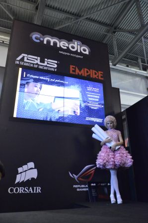 Медиа-холдинг С-Media и журнал Empire на выставке интерактивных развлечений «Игромир 2013»